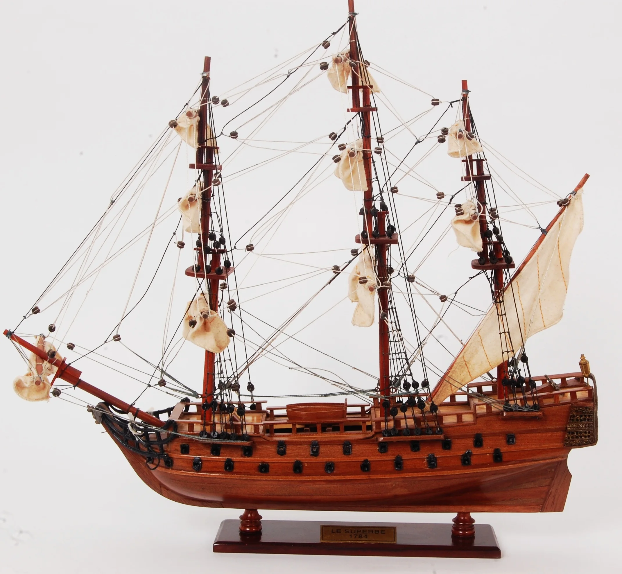 U457e86b496274b1daaadcd89f6e6a61de.webp Cedar Wooden Handicraft Painted Fully Assembled Display Ship Model Nautical Decor for Home and Office - Image 1